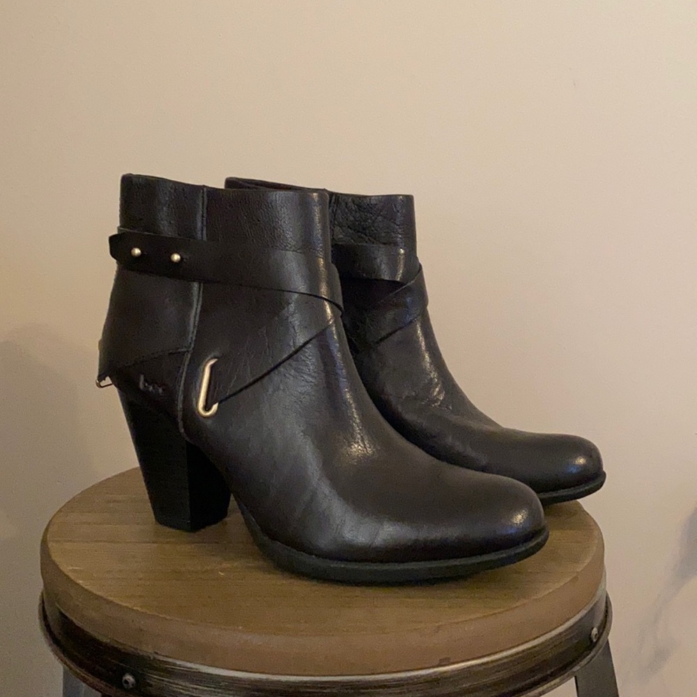b.o.c. Leather black ankle boots NWOT